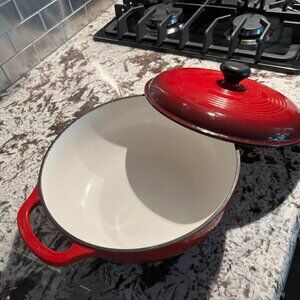 LODGE RED 6qt Dutch Oven with Lid Enamel on Cast Iron Exc. Condition